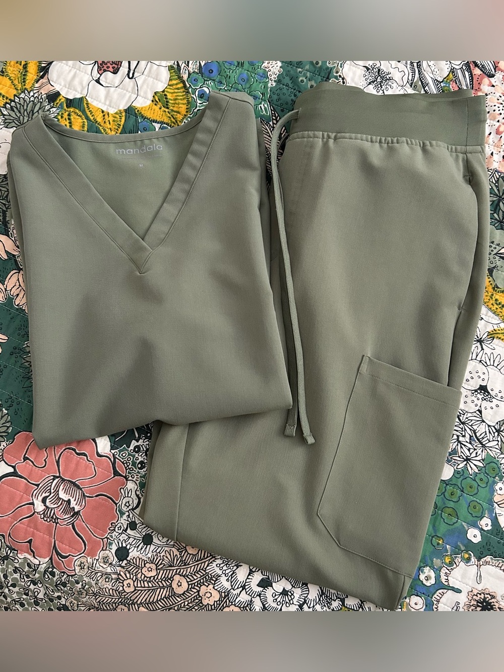Mandala Sage Green Women’s Joggers Scrub Set Size M